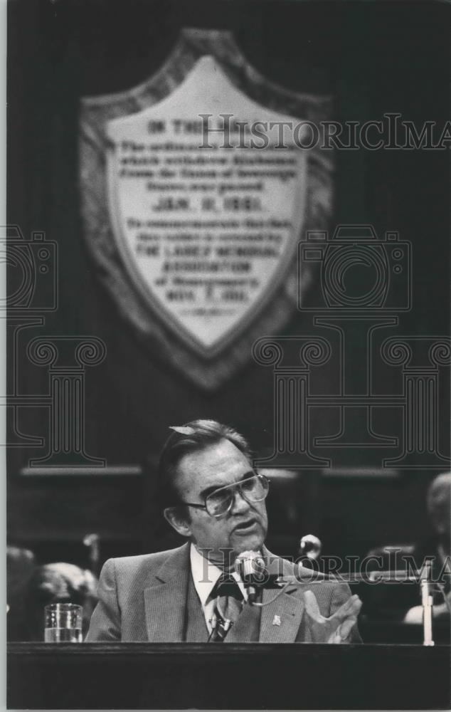 1983 Press Photo Fourth Term Alabama Governor George Wallace at Special Session - Historic Images
