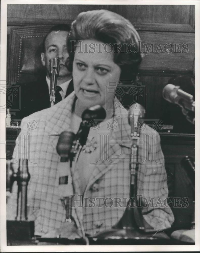 Press Photo Woman speaks into Microphones in Courtroom - abna35288 - Historic Images