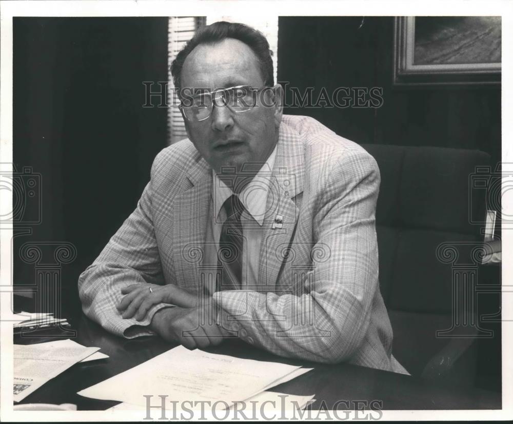 1985 Press Photo Dr. Murry Gregg, Ingram Tech Prexy - abna35570 - Historic Images