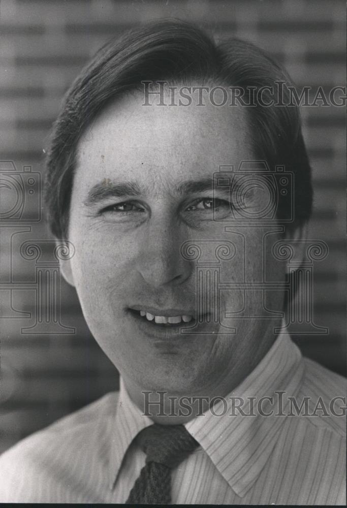 1984 Press Photo Glen Fredrick, Chelsea High Principal, Educator - abna29057 - Historic Images