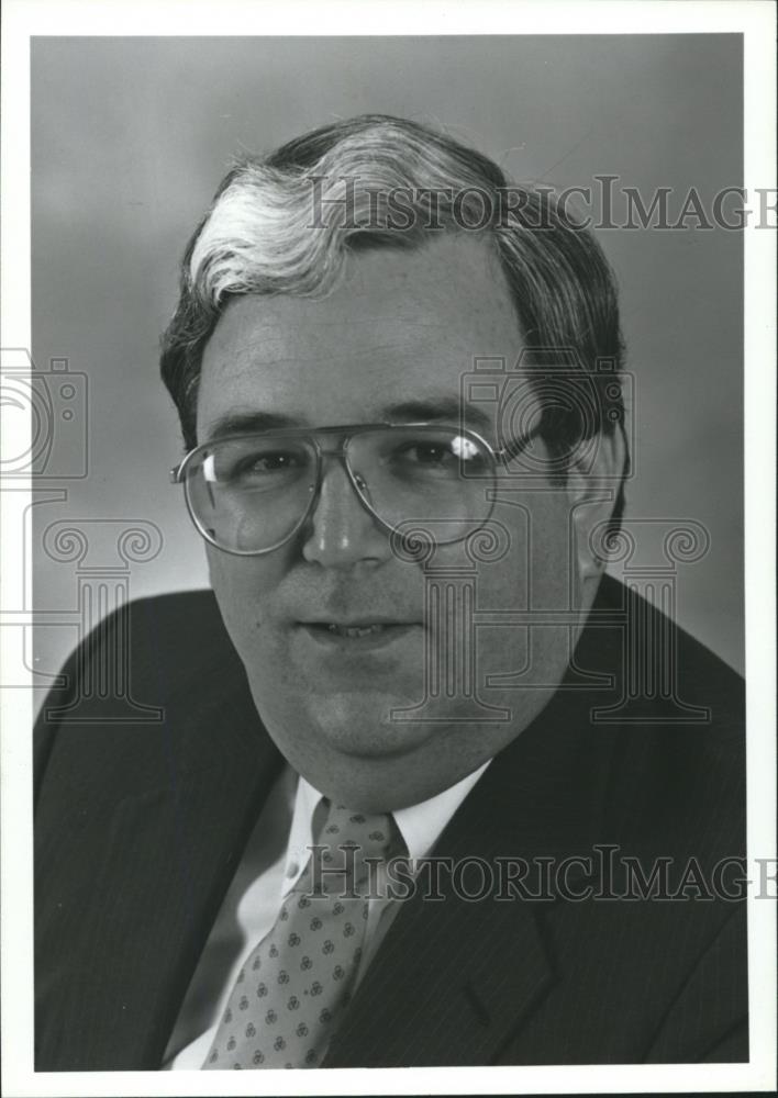 1988 Press Photo Robert G. Cahill, District Judge Candidate - abna29108 - Historic Images