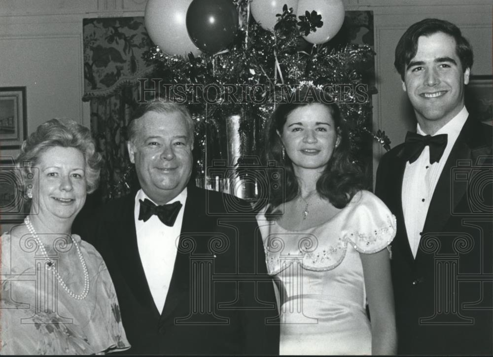 1979 Press Photo Beaux Arts Krewe - Elizabeth Livingston, Queen, and Others - Historic Images