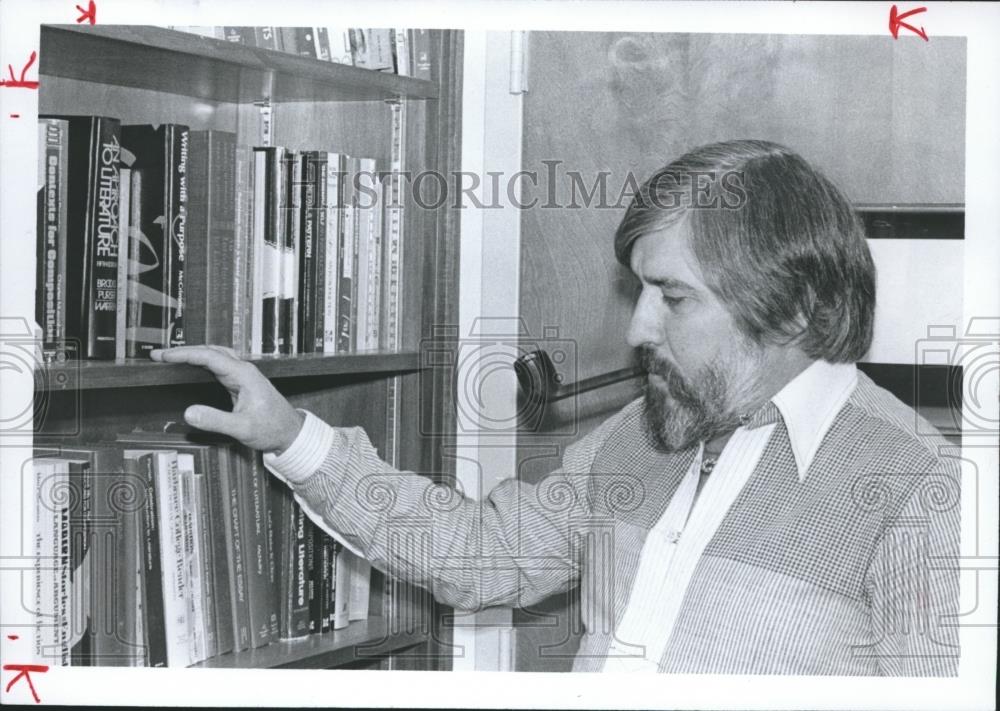 1977 Press Photo William S. Cobb, Professor of University of Montevallo - Historic Images