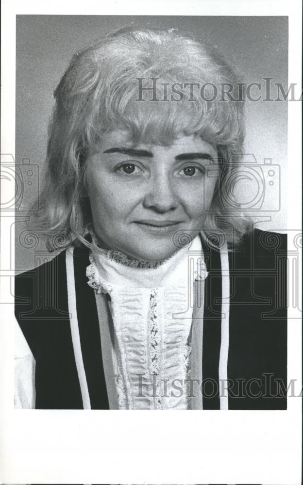 Press Photo Columnist Patricia Galbreaith, Hints for Handicapped Writer - Historic Images