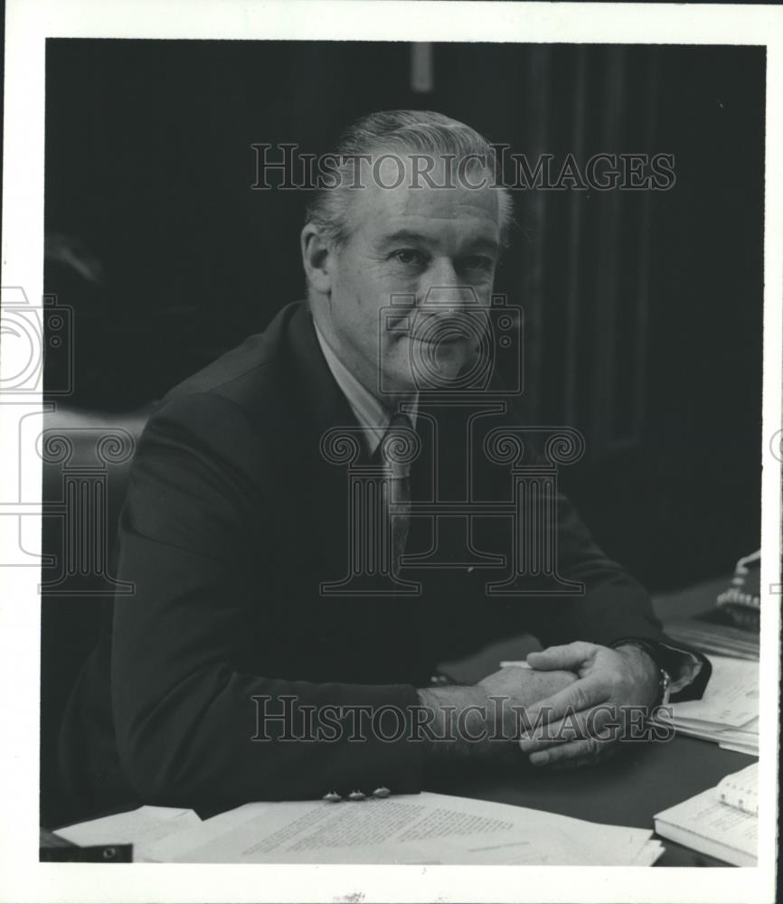 1981 Press Photo Doctor Howard Gundy, University of Alabama - abna30598 - Historic Images