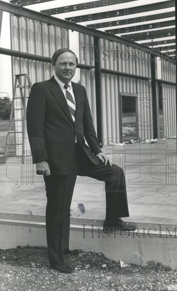 1982 Press Photo Teledyne Brown Vice-President Charles Grainer, Alabama - Historic Images