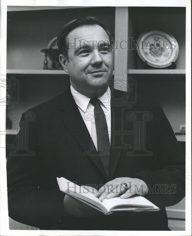 1985 Press Photo Dr. Hubert Harper Local Dramatist - abna31125 - Historic Images