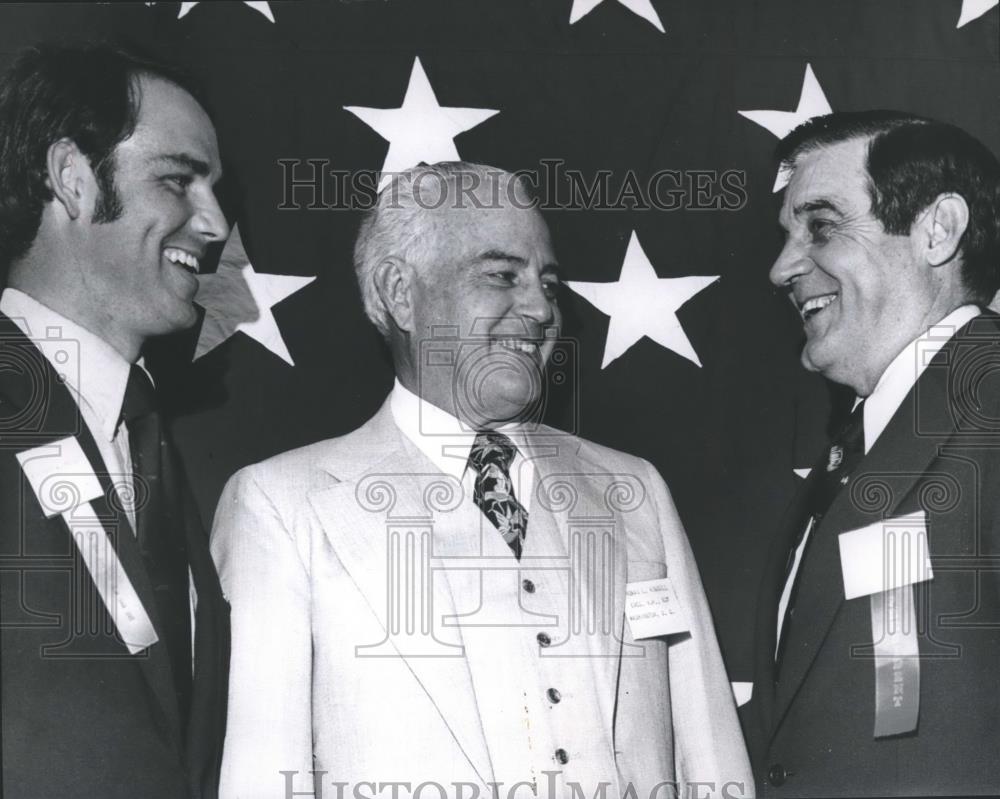 1976 Press Photo Alabama Wildlife Federation president Winthrop Hallett laughs - Historic Images