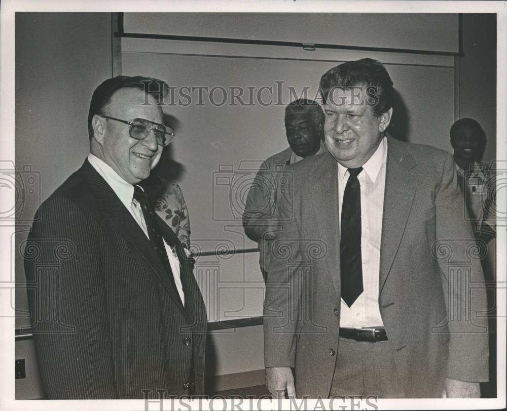 1985 Press Photo Jim Harper Retires from news, retirement party - abna31488 - Historic Images