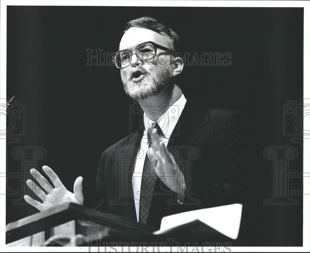 1991 Press Photo Reverend Timothy George speaking at Baptist Convention - Historic Images