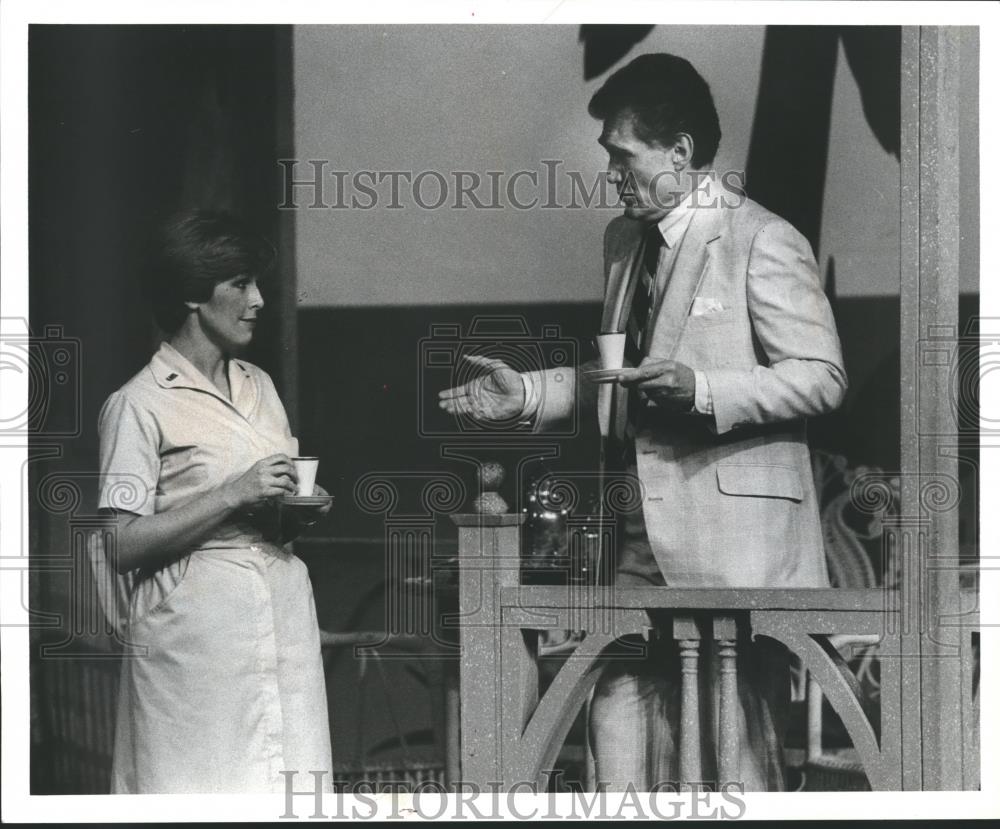 1982 Press Photo Andrew Gainey as Emile in &#39;South Pacific&#39; with co-star - Historic Images