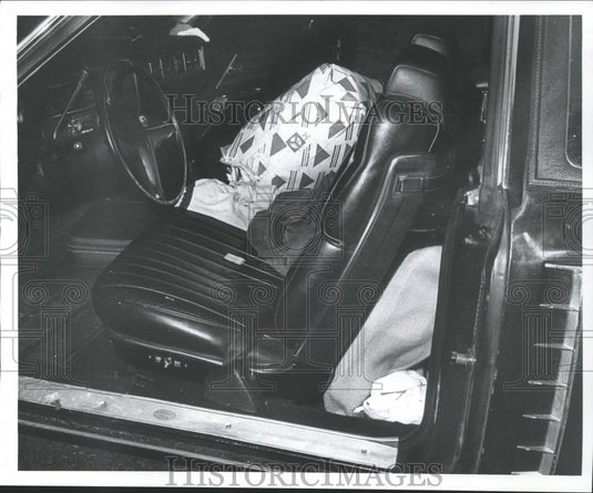 1976 Press Photo A.G. Gaston Kidnap Attempt - Car After Crime - abna31678 - Historic Images