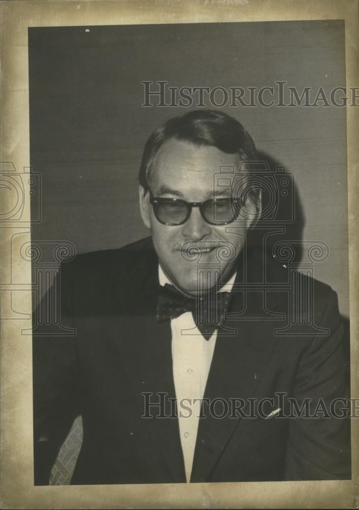 1976 Press Photo Willard L. Hurley, Bank Executive, Banker - abna32172 - Historic Images