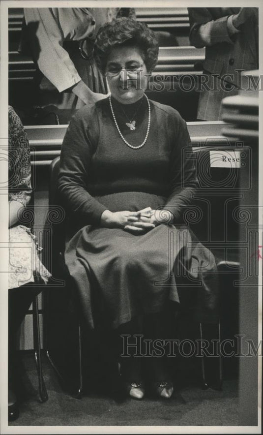 1989 Press Photo Helen Hunt, wife of Governor Hunt, at State House, Alabama - Historic Images