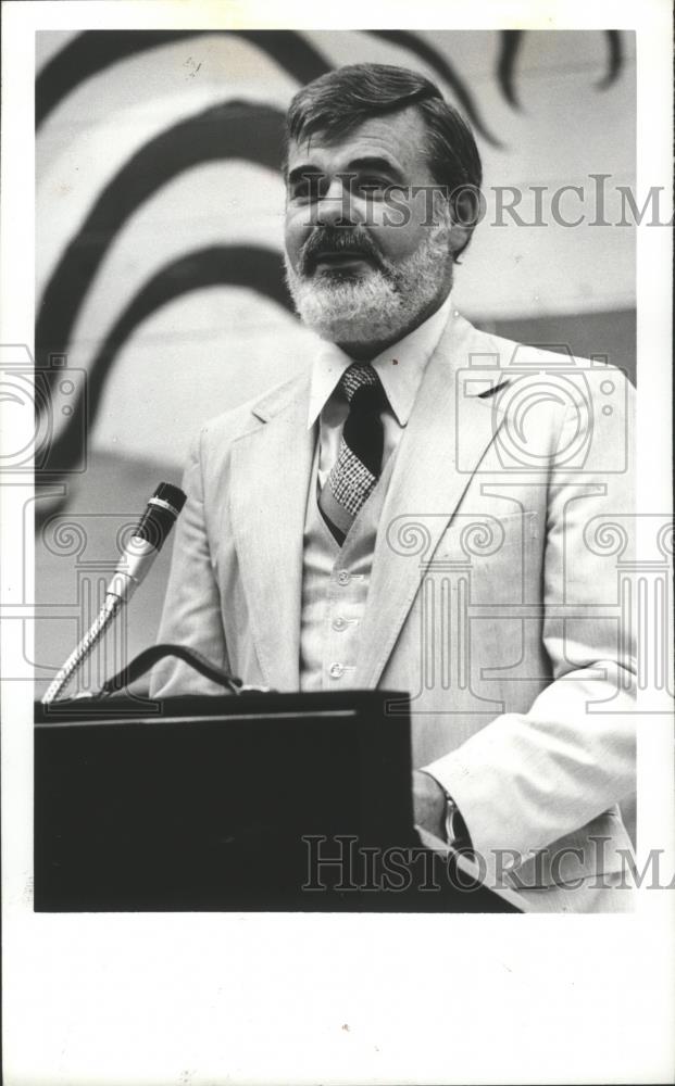 1981 Press Photo John Hunt, Jefferson County School Superintendent, Alabama - Historic Images