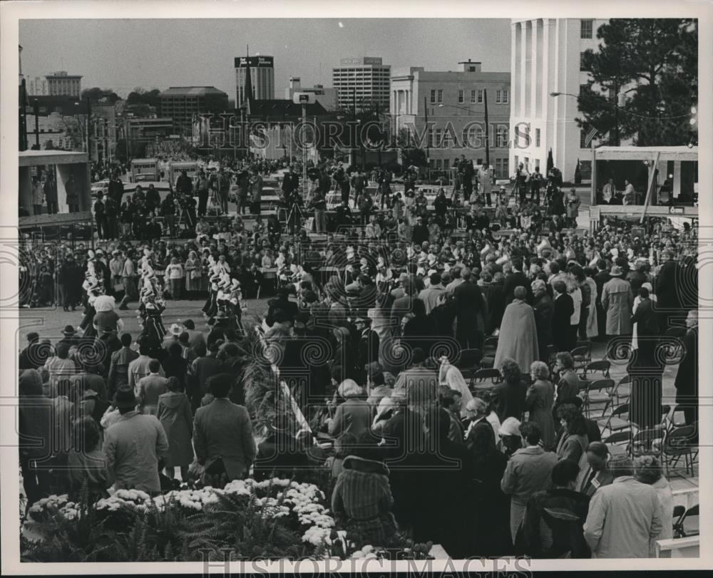 1987 Press Photo Guy Hunt Inauguration looking form Capitol down Dexter Avenue - Historic Images