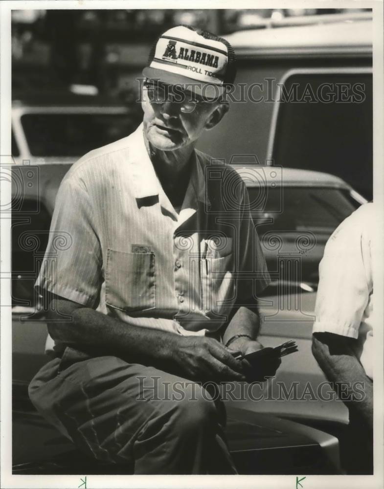 1986 Press Photo Perry Spitzer Ticket Scalping, Legion Field, Birmingham - Historic Images