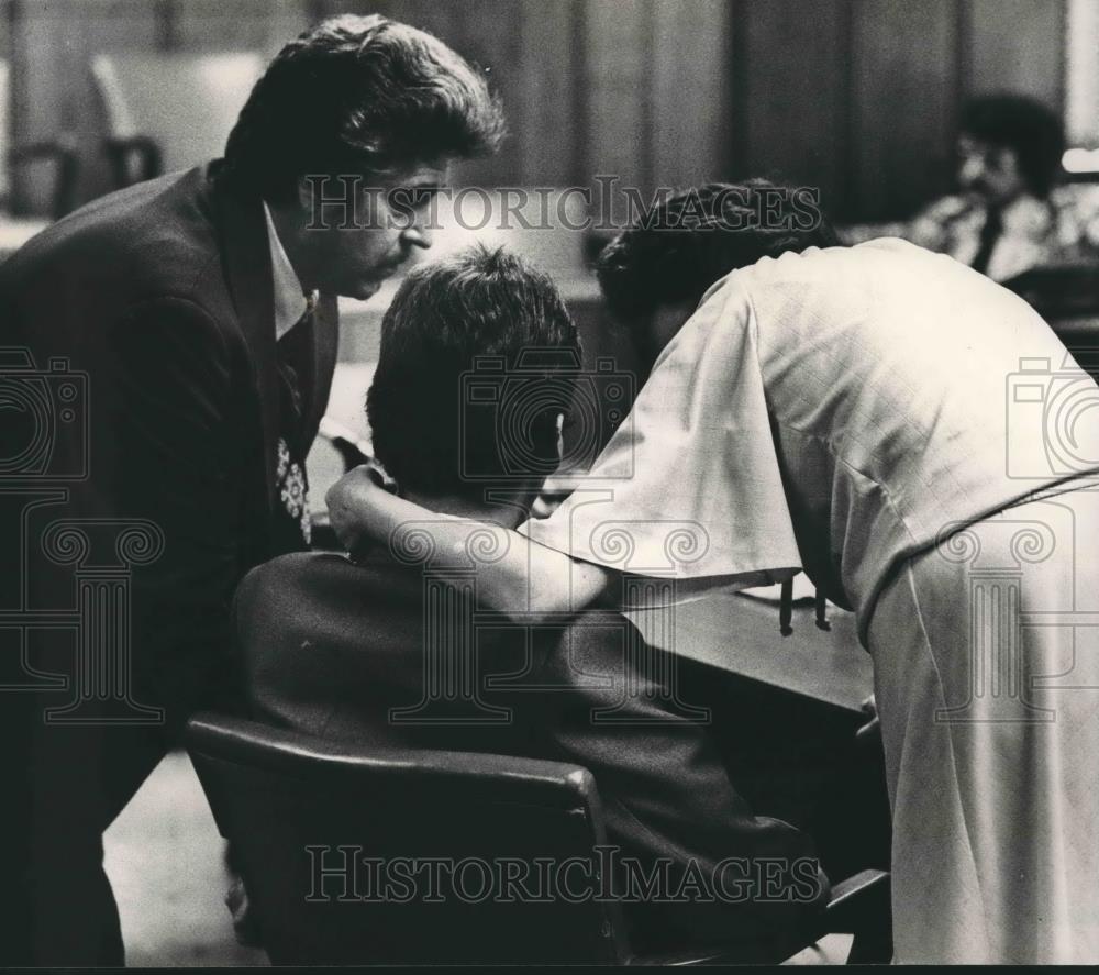 1983 Press Photo Paul D. Handley and Parents After Murder Conviction - abna34020 - Historic Images