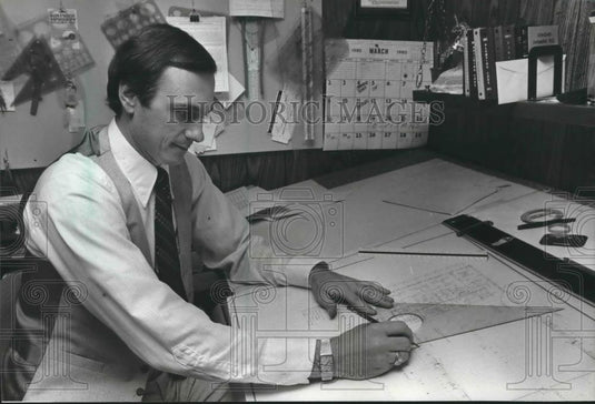 1980 Press Photo Center Point Chamber of Commerce, Bibb Lowe, Engineering Work - Historic Images