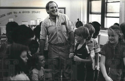 1980 Press Photo Alabama Governor Fob James with Students he Substituted - Historic Images