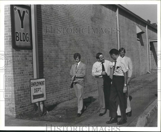 1979 Press Photo Alabama Governor Fob James at River Bridge - abna34331 - Historic Images