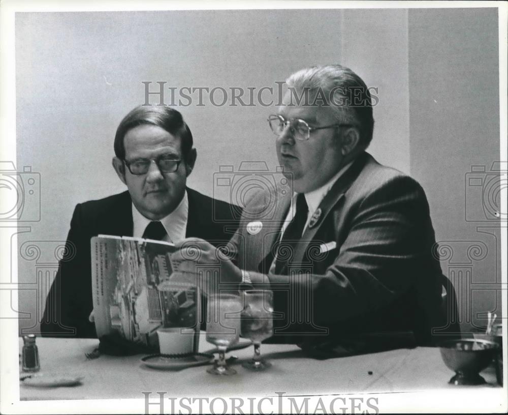 1978 Press Photo Alabama Governor-Elect Fob James and Vann - abna34336 - Historic Images