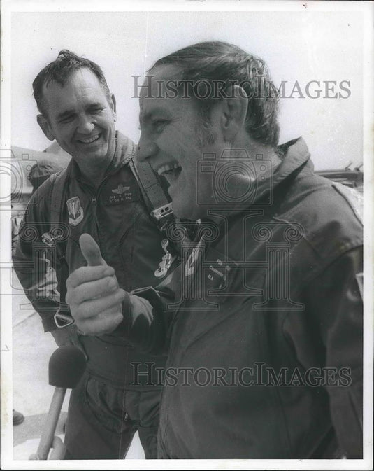 1980 Press Photo Alabama Governor Fob James with Other after Shooting - Historic Images