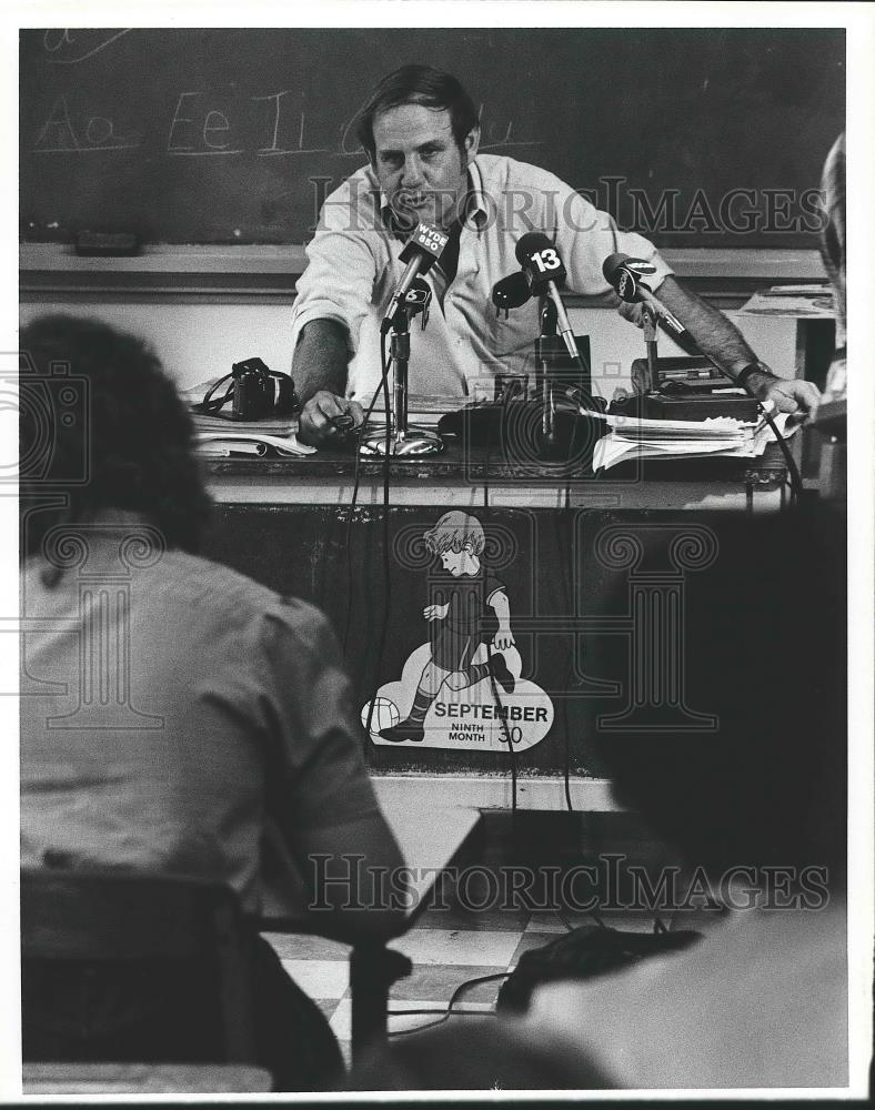 1980 Press Photo Alabama Governor Fob James - abna34600 - Historic Images