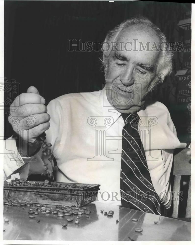 1977 Press Photo John Donovan, President of Donovan Coffee Company - abna34674 - Historic Images