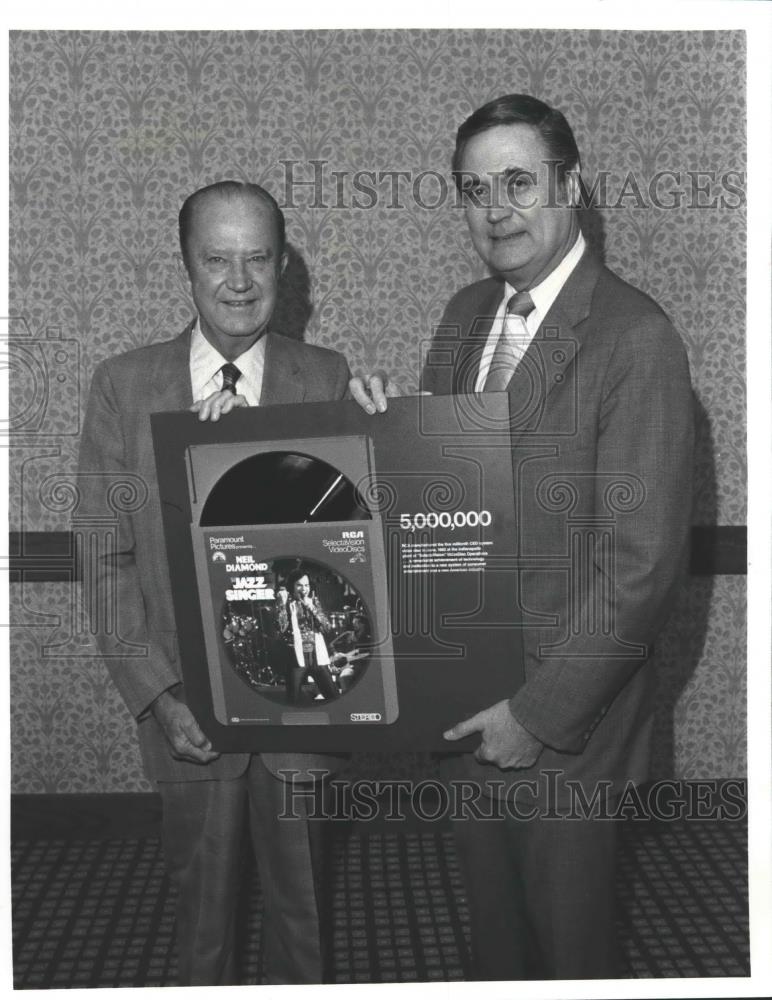 1982 Press Photo R. P. McDavid, III of R. P. McDavid Company and Other - Historic Images