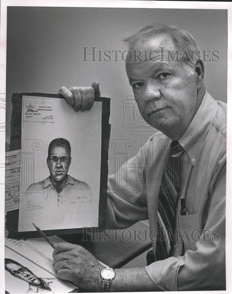 1991 Press Photo Captain Dan Jordan with Drawing - abna35071 - Historic Images