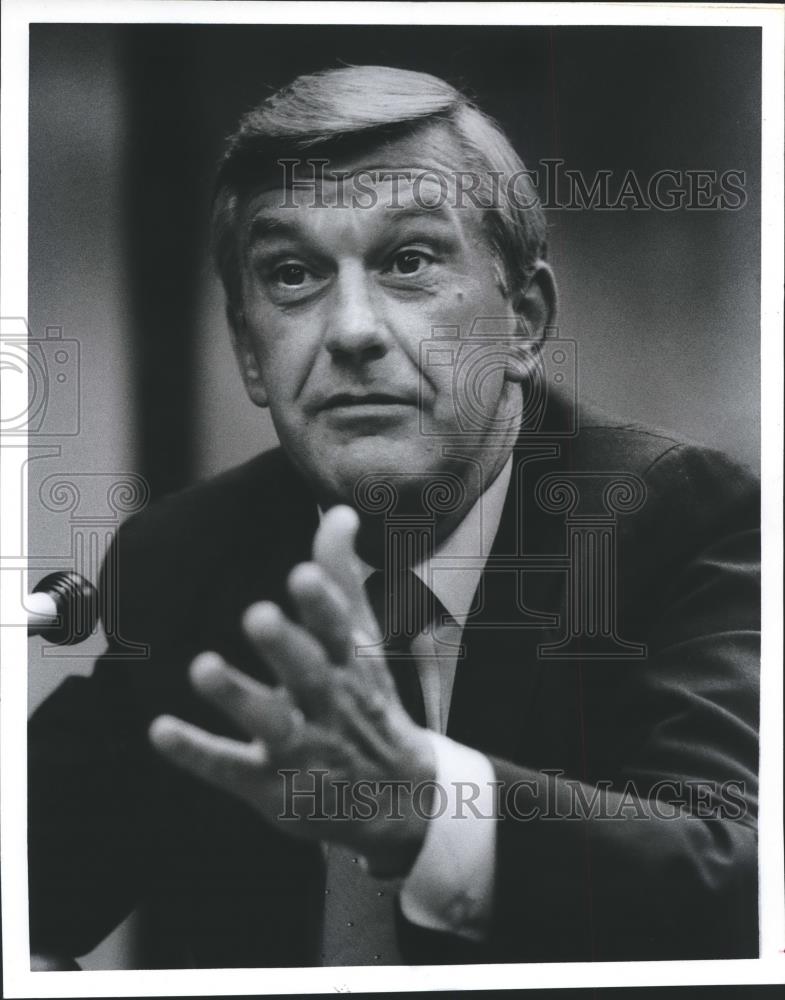 1989 Press Photo Richard Flynn, candidate for Jefferson school superintendent - Historic Images