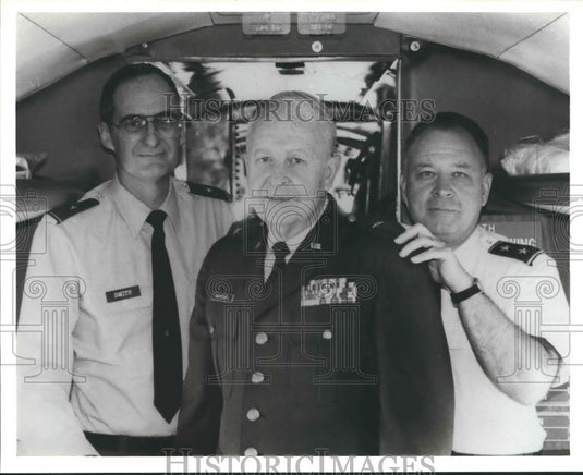 1987 Press Photo Charles A. Machemehl Jr. with unidentified others, Alabama - Historic Images