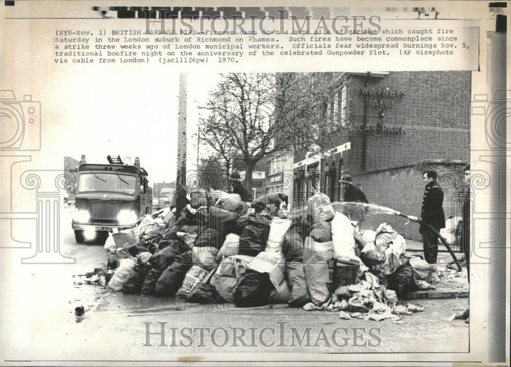 1970 Press Photo London Public Workers Strikes - RRV46155 - Historic Images