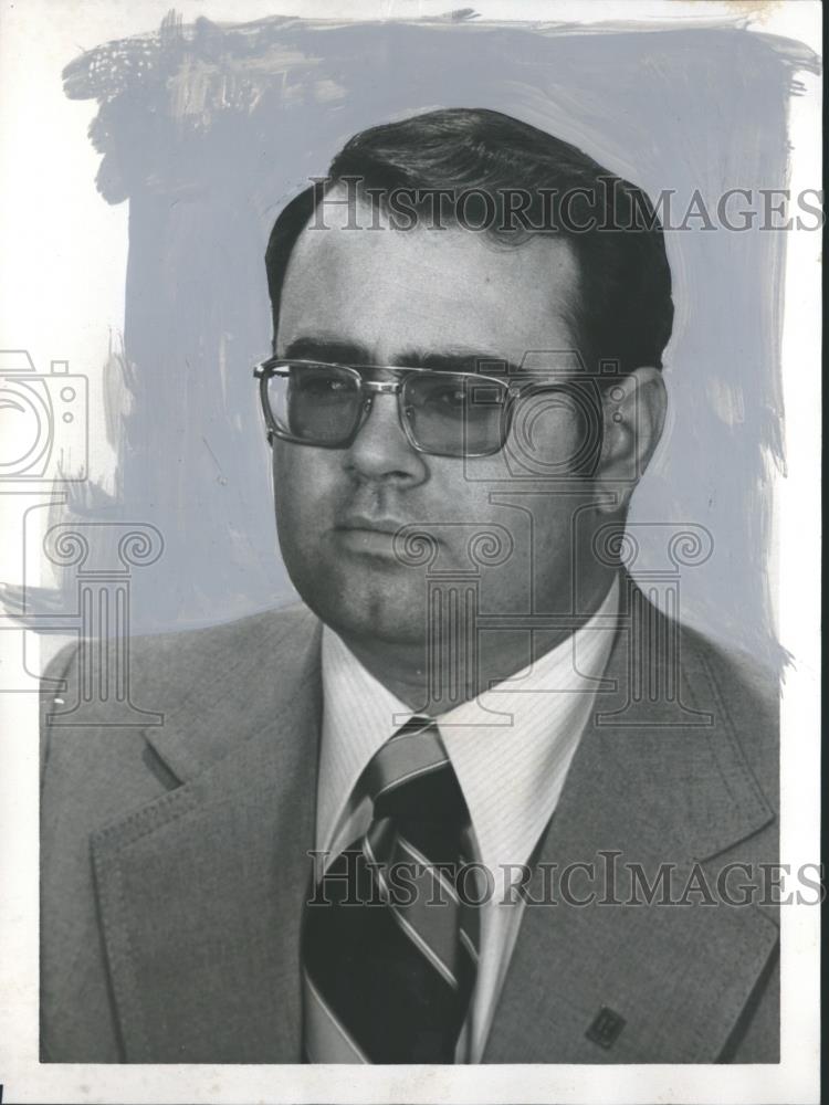 1976 Press Photo William A. Watts III, Certified Property Manager, Real Estate - Historic Images