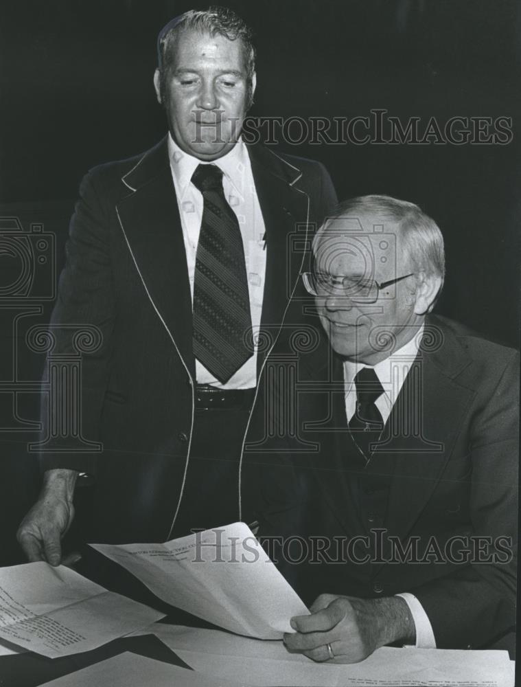1977 Press Photo Birmingham Association of Home Builders Officers - abno02689 - Historic Images