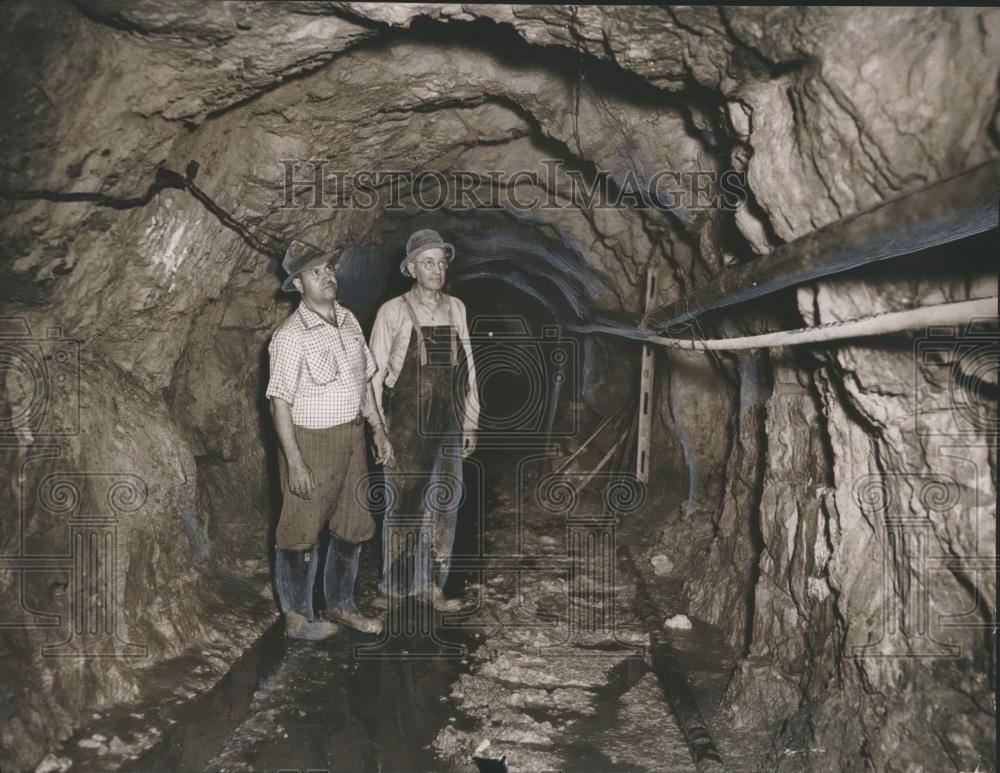 Press Photo Contractors Inspect Sewerage Diversion Tunnel, Jefferson County - Historic Images