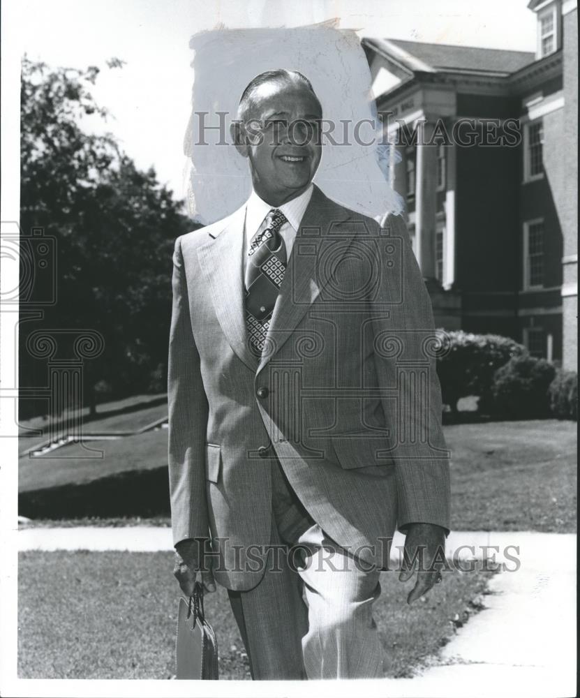 1981 Press Photo Doctor Leslie Wright, Samford University President - abno03713 - Historic Images