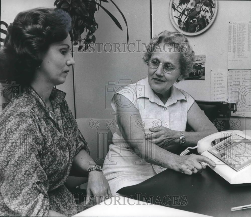 1978 Press Photo Medical Info Service Via Telephone - Margaret Klapper, Other - Historic Images