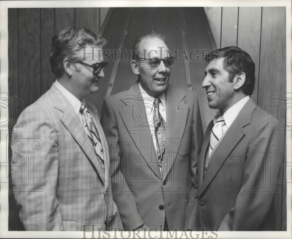 1978 Press Photo Talladega Speedway First General Manager Don Naman And Friends - Historic Images