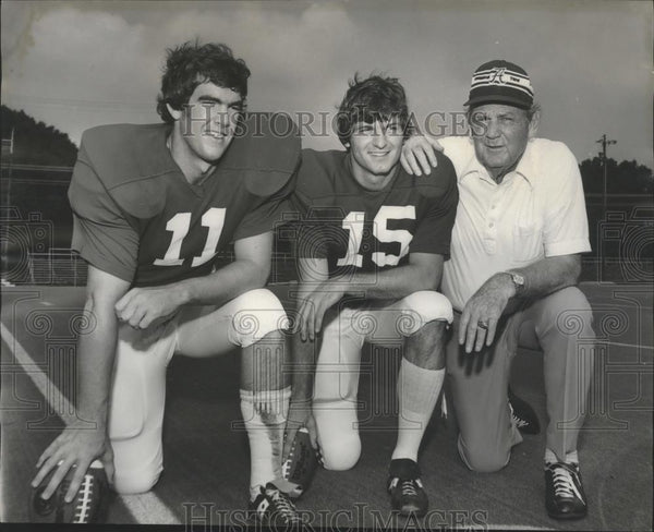 Quarterback Jeff Rutledge With Other Alabama Football Men, 1977 Vintage ...