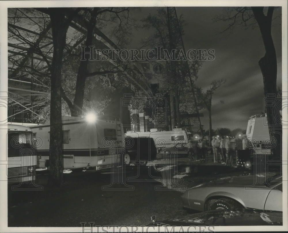 Press Photo Legion Field Campers At Night Before Auburn - Alabama Football Game - Historic Images