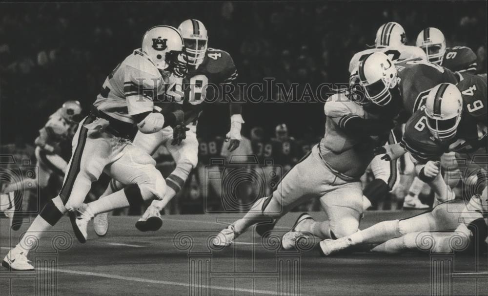 1984 Press Photo Football Players in the Football Hall of Fame Classic Game - Historic Images