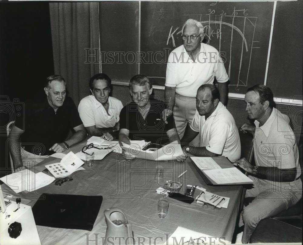 1979 Press Photo Cliff Harper and Southeastern SEC Football Officials in Alabama - Historic Images