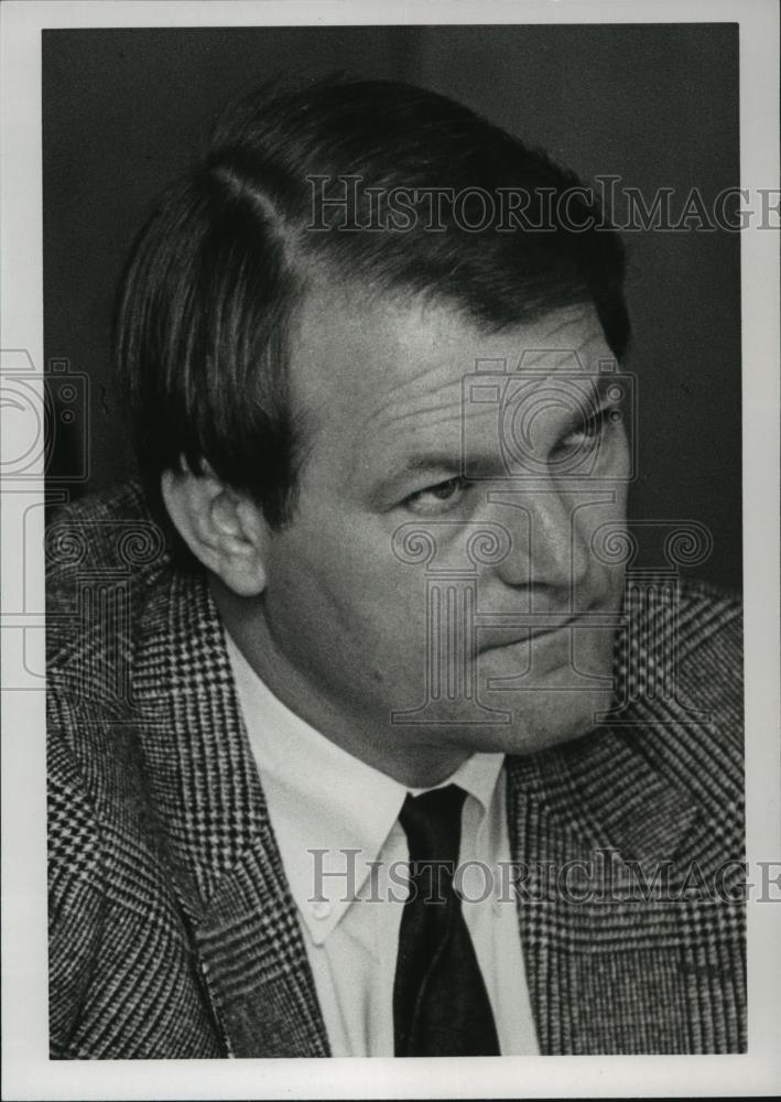 1990 Press Photo Mike Kendrick, Birmingham Racing Commission chairman, Alabama - Historic Images