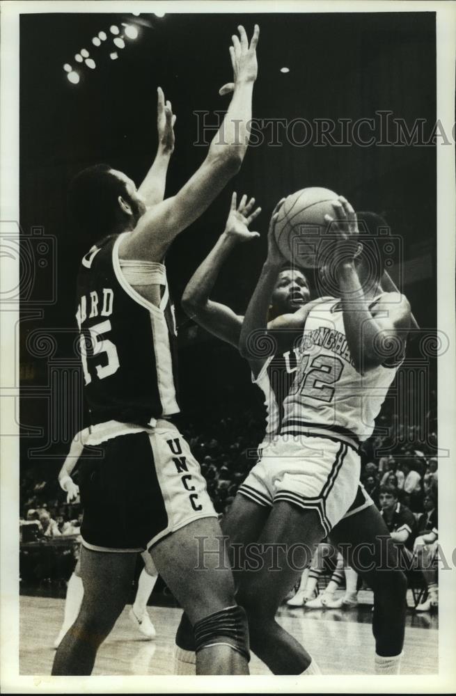 Press Photo University of Alabama Birmingham - Basketball Team in Game - Historic Images