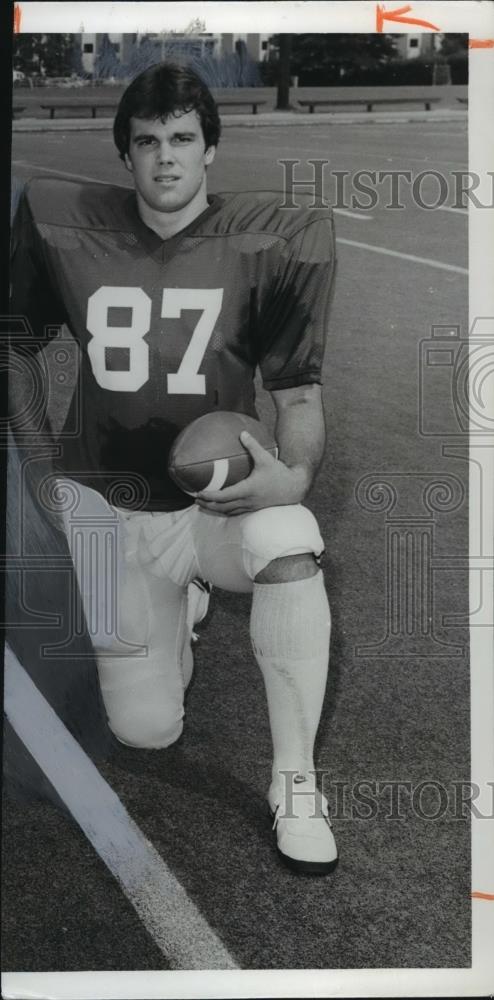 1980 Press Photo Bart Krout, football player on field with football - abns06802 - Historic Images