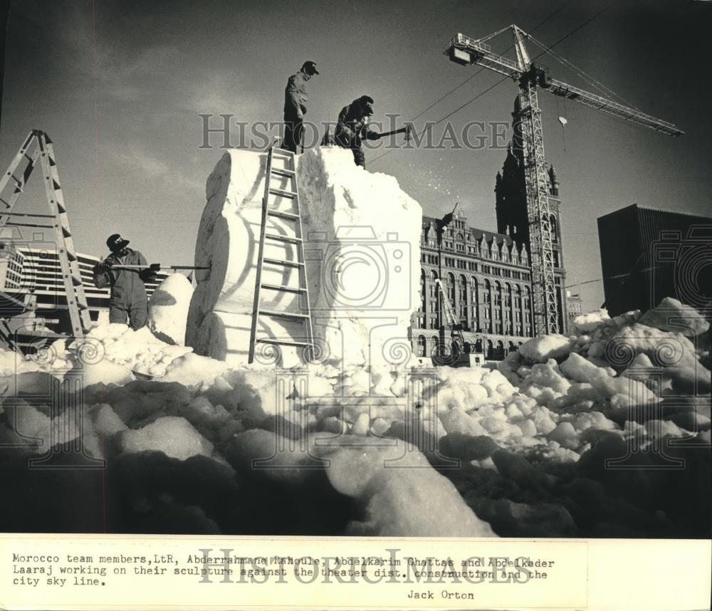 1987 Press Photo Moroccan team at US International Snow Sculpting Competition - Historic Images