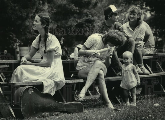 1984 Press Photo Celebration of the West Side, Sherman Park Wisconsin - Historic Images