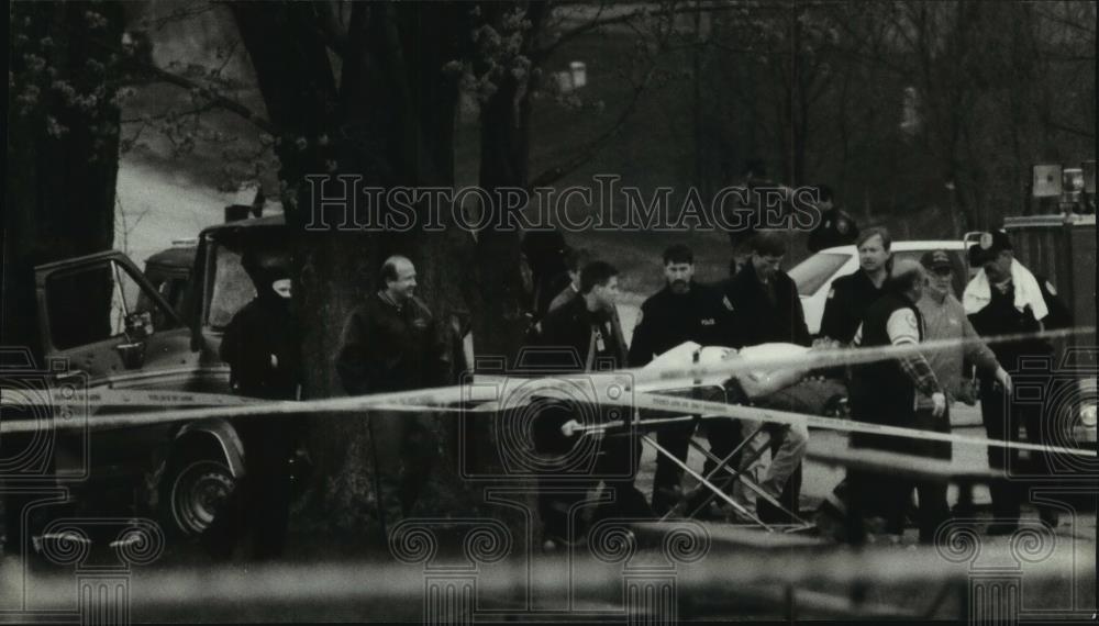 1994 Press Photo James Oswald investigation, Wisconsin - mjc01871 - Historic Images